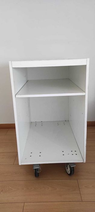 Carrinho madeira com rodas Branco