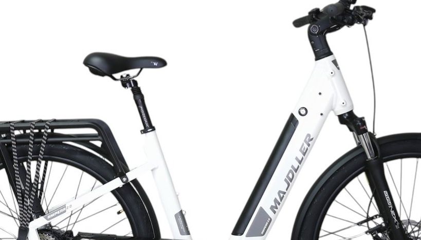 Rower elektryczny MAJDLLER 28'' E-Bike AMPERA 2.0 18' Biały
