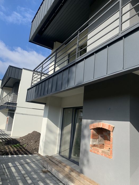 Продаж котеджу с.Зубра