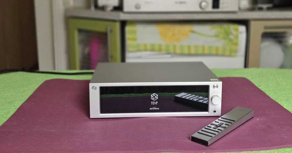 HiFi Rose RS250