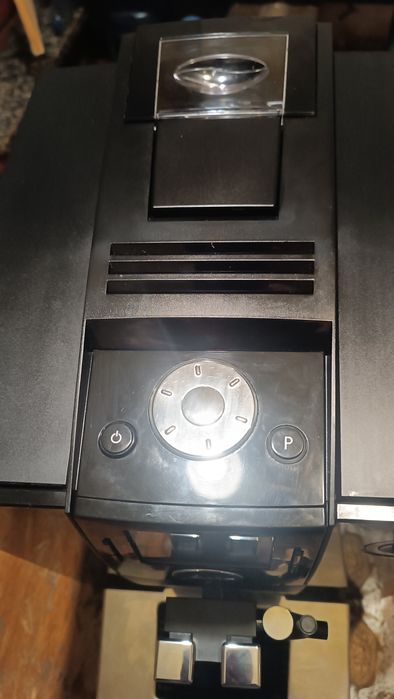 Кавомашина Jura Impressa F8