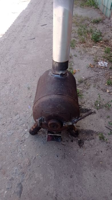 Печь буржуйка для обогрева помещений