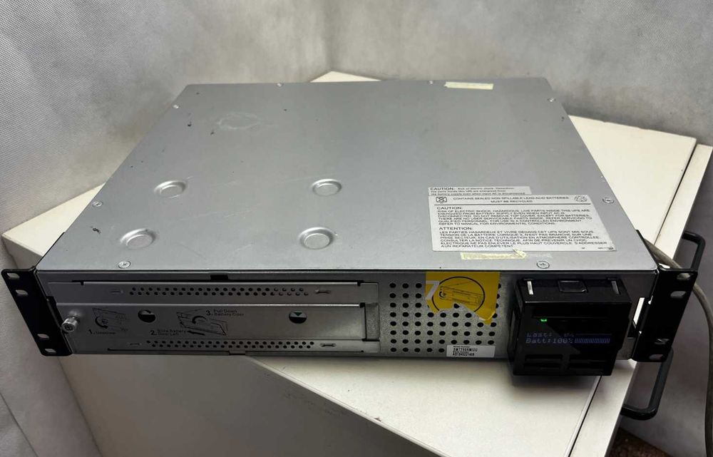 Zasilacz UPS APC SMT750RMI2U 750 VA 500 W ZBITY LCD