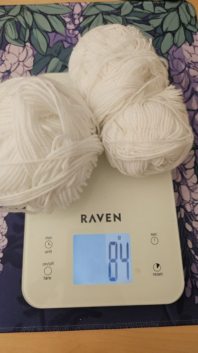 Biała włóczka 80g