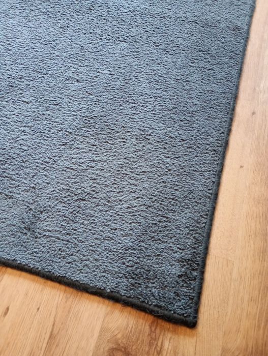 Wykładzina dywanowa 1,5m x 2,5m szara