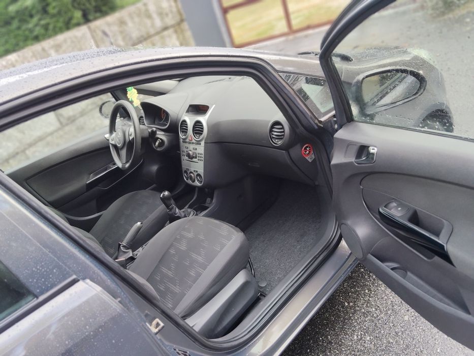 Opel corsa 1.3 CDTI só 112 mil km nacional e deduz IVA . OPORTUNIDADE