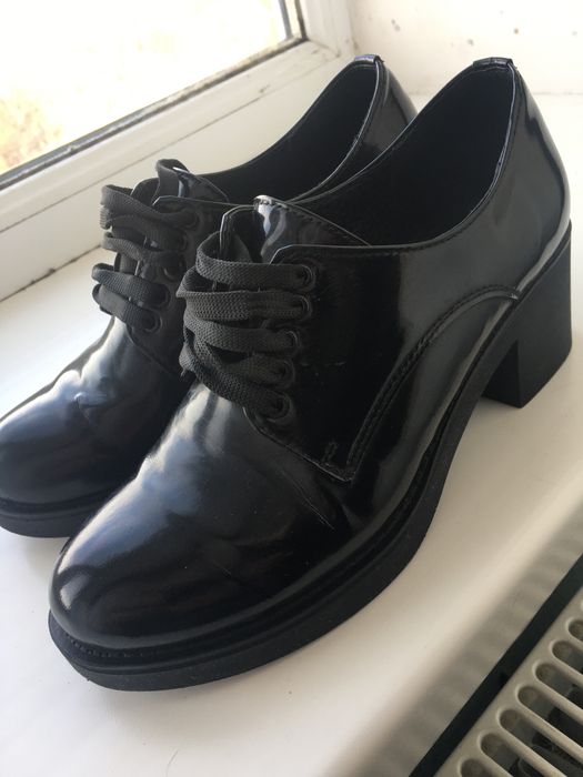 Продам кожаные туфли