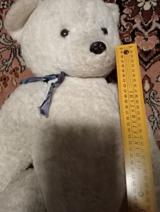 Медведь плюшевый