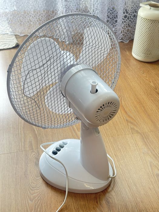 Wentylator biurkowy 30cm