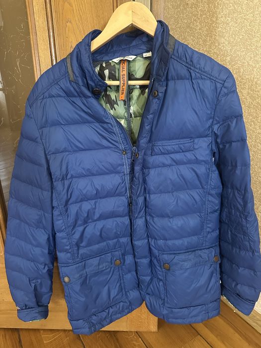 Курточка чоловіча