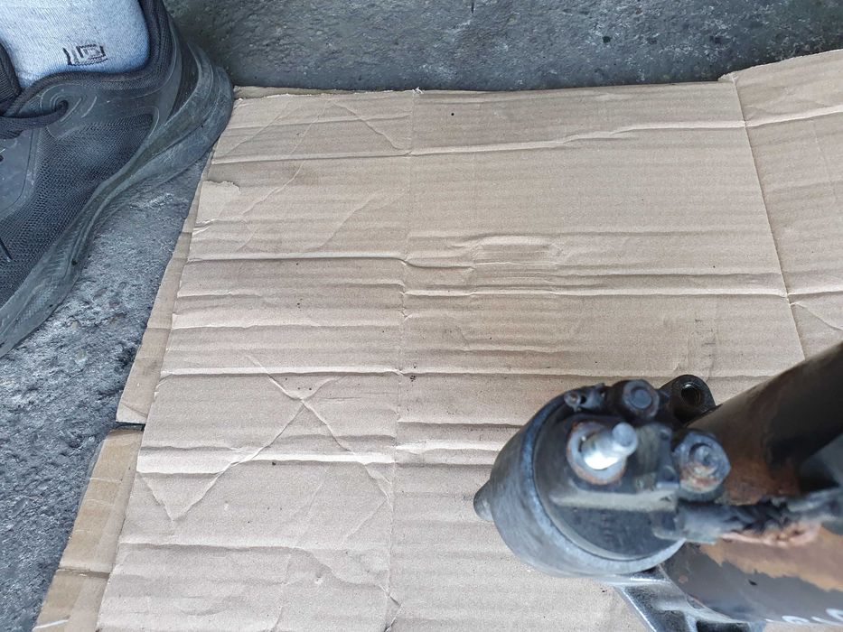 Rozrusznik  BMW E60 E87 E90, E83 X3 2.0 TD