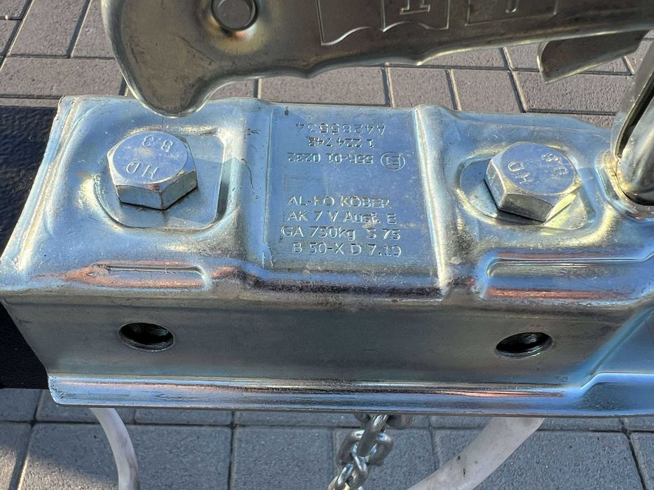 Прицеп для генератора до 700кг - легковий одновісний з опорами