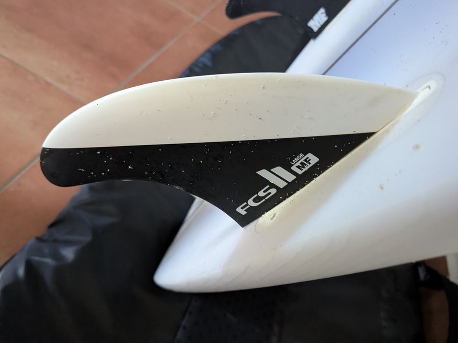 Prancha Surf JS Xero Gravity 6'1" com quilhas e mala