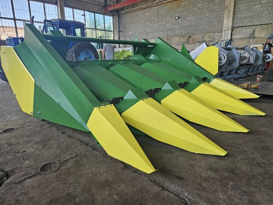 Кукурудзяна жатка КМС-4 під ваш комбайн