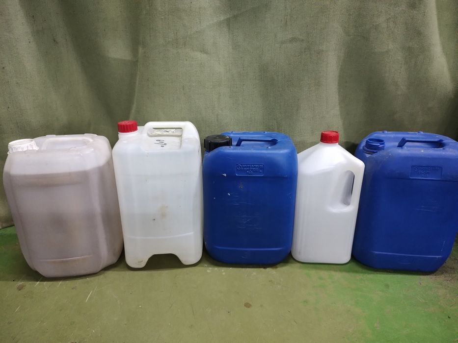 Продам каністри, пластикові відра