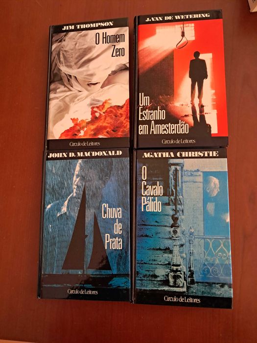 Varios livros policiais