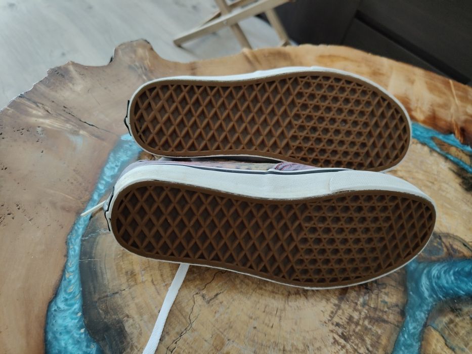 Trampki kolorowe marki Vans