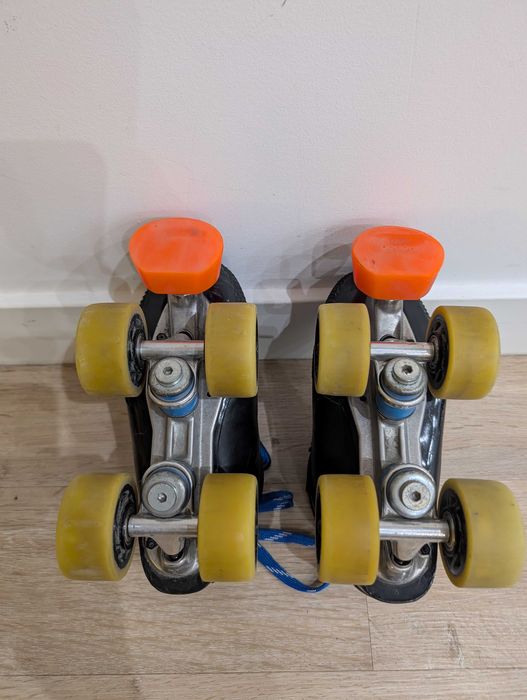 Patins hóquei 35