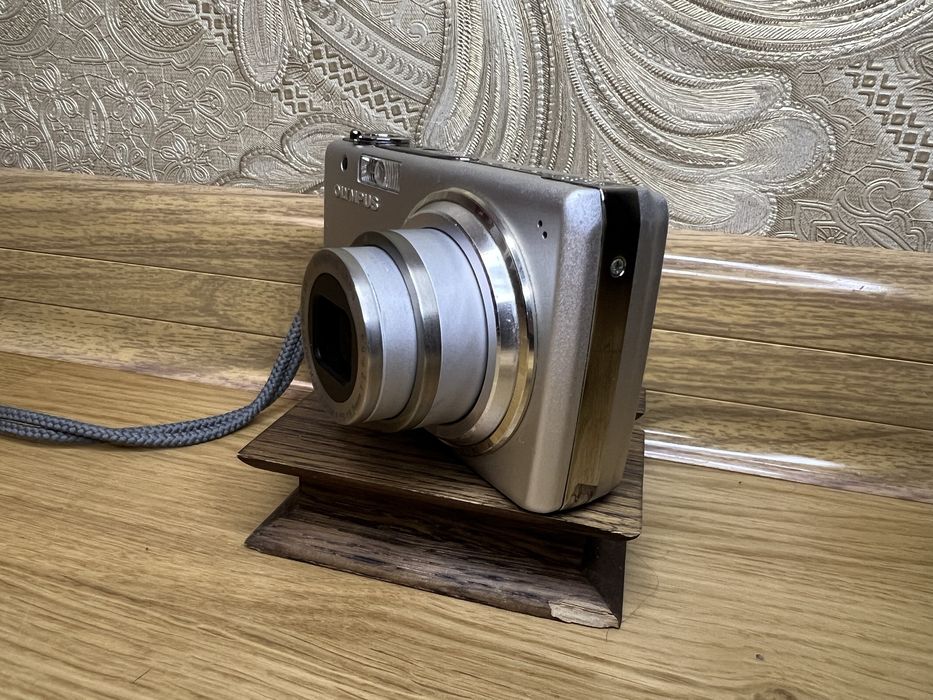 Цифровий фотоапарат Olympus FE-290 Silver