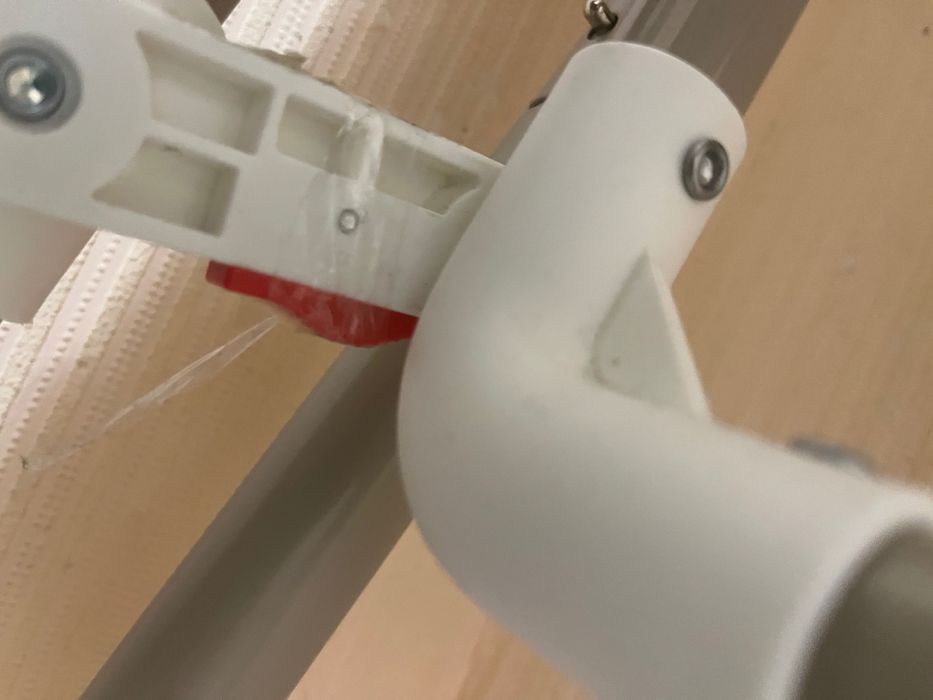 Стілець для годування