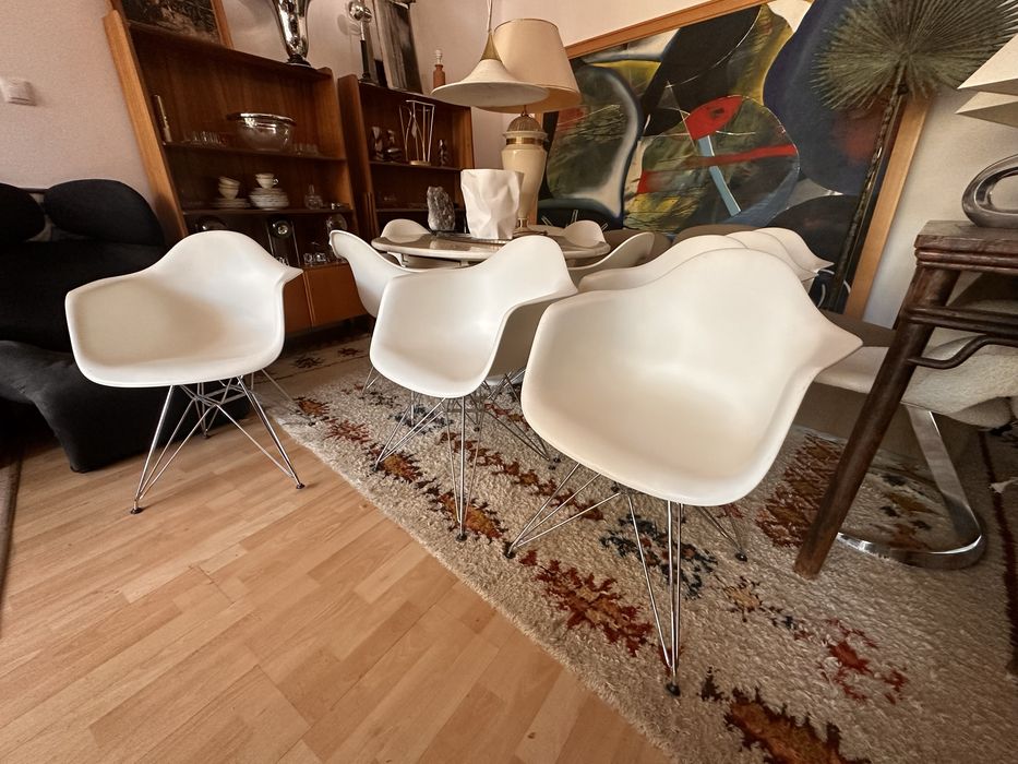 Vitra krzesło do jadalni EAMES model DAR