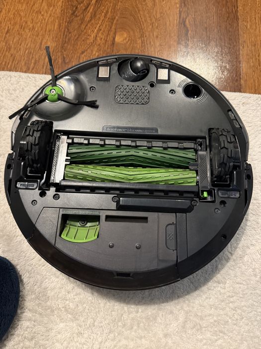 Robot Aspirador e Mopa IRobot Roomba Combo j9+