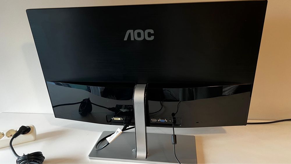 Monitor 28’ AOC 4K