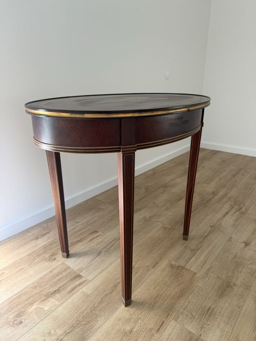 Mesa de entrada de madeira