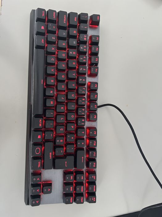 PC Gaming / Computador i7-10700K + GTX 1660 Super + 16GB RAM + SSD 1TB + TECLADO