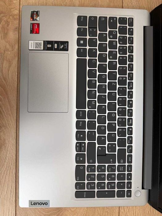 Ноутбук Lenovo IdeaPad 1 15AMN7 (Ryzen 3 7320U 8x2.4GHz, 8gb, 256gb)