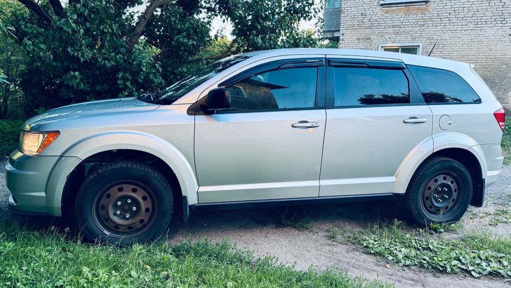 Продаж авто Dodge Journeu
