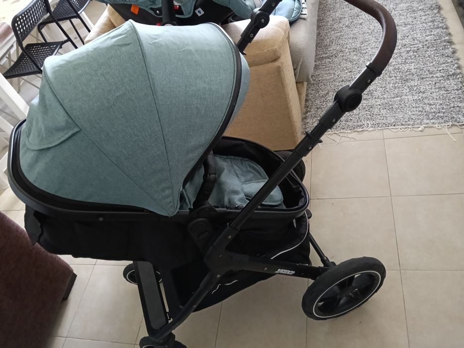 Stroller472611854474301441
