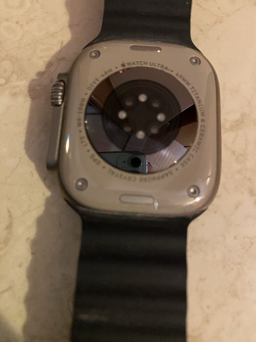 Aplle watch ultra 49mm titanium