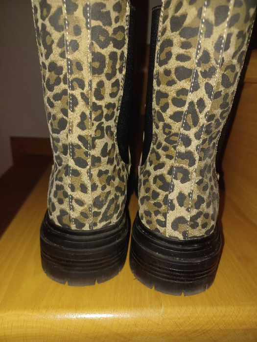 Botas chelsea da Seaside como novas