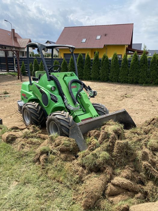 Zkładanie trawników,ogrody,systemy nawadninia glebogryzarka separcyjna