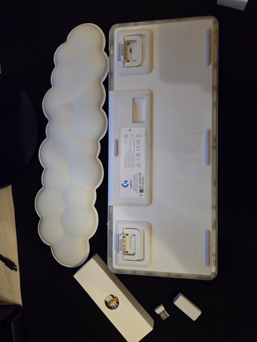 Клавіатура Logitech G715