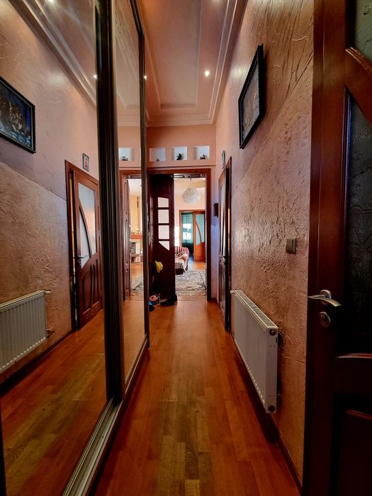 Квартира подобово,  погодинно Центр