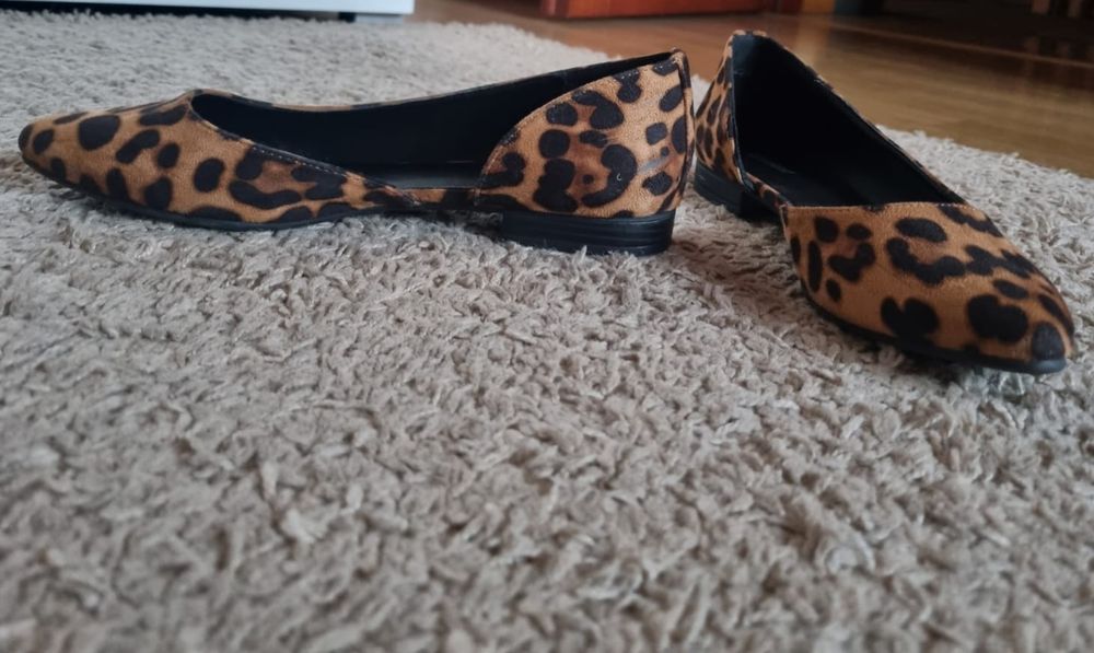 Buty damskie płaskie