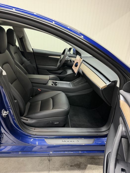 Tesla Model 3 — fotografia 6