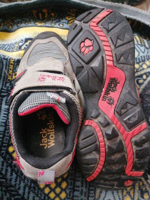 Кросівки Jack wolfskin 35 розмір, по устілкі 22.2см