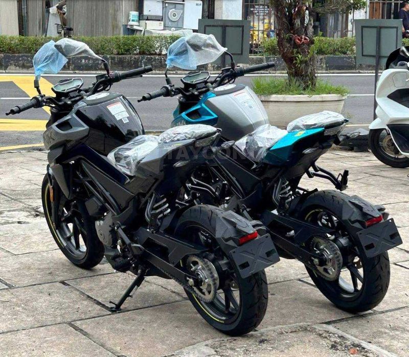 Мотоцикл CFMOTO 250NK LITE
