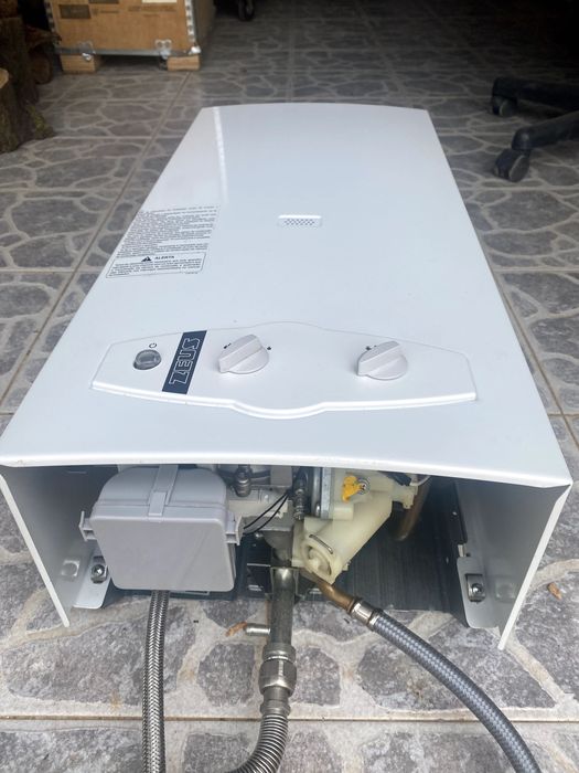 Esquentador Zeus WRN11-4 KB 31 ZE – Bom Estado