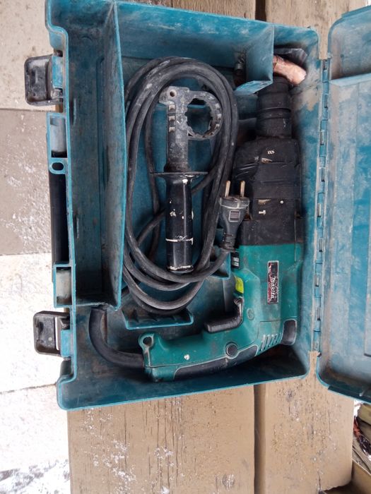 Перфоратор под ремонт