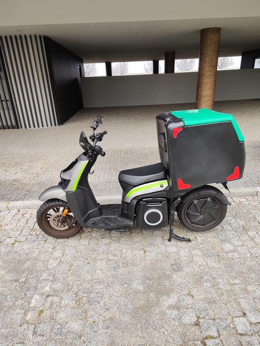 Scooter elétrica Silence S02 HS / Seat Mó 125cc
