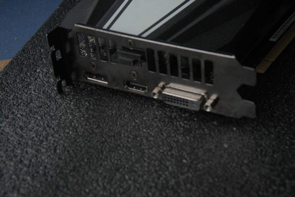 Gráfica NVIDIA GeForce RTX 2060