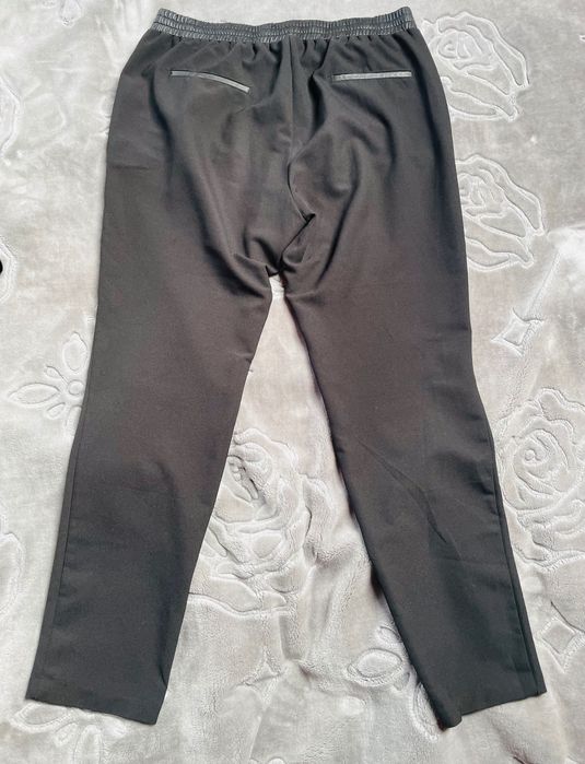 Spodnie damskie KappAhl eleganckie i wygodne zarazem