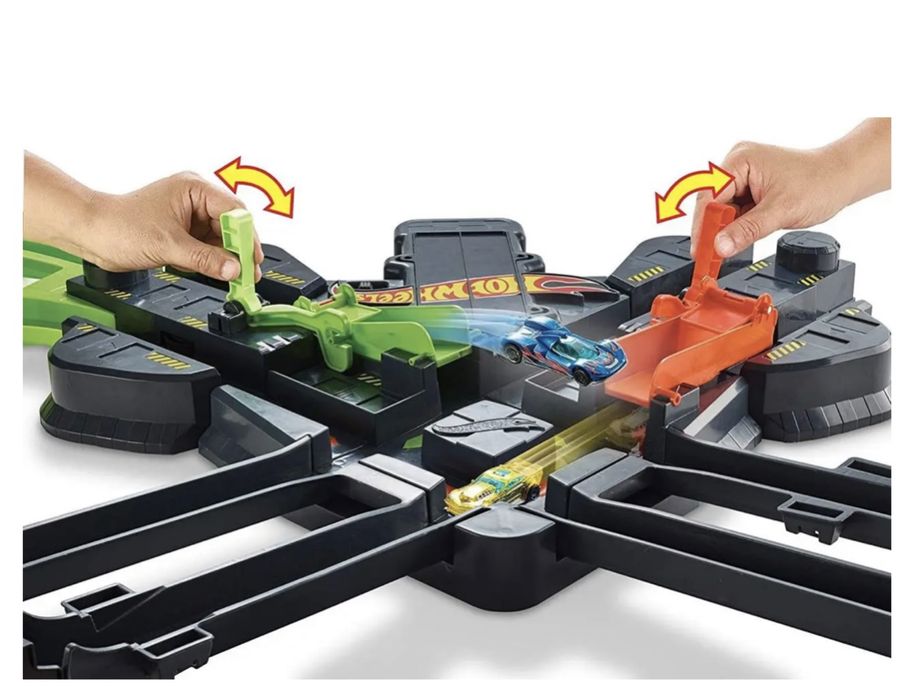 Трек Hot Wheels Грандиозное столкновение Colossal Crash: 3 800 грн