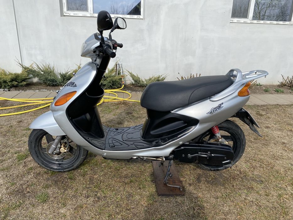 YAMAHA Гранд AXIS  100