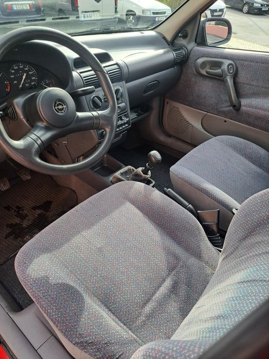Opel Corsa B BOM ESTADO GERAL