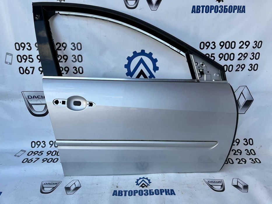 Дверка Передня Права Renault Laguna 3 (Рено Лагуна 3) 2007-2015р